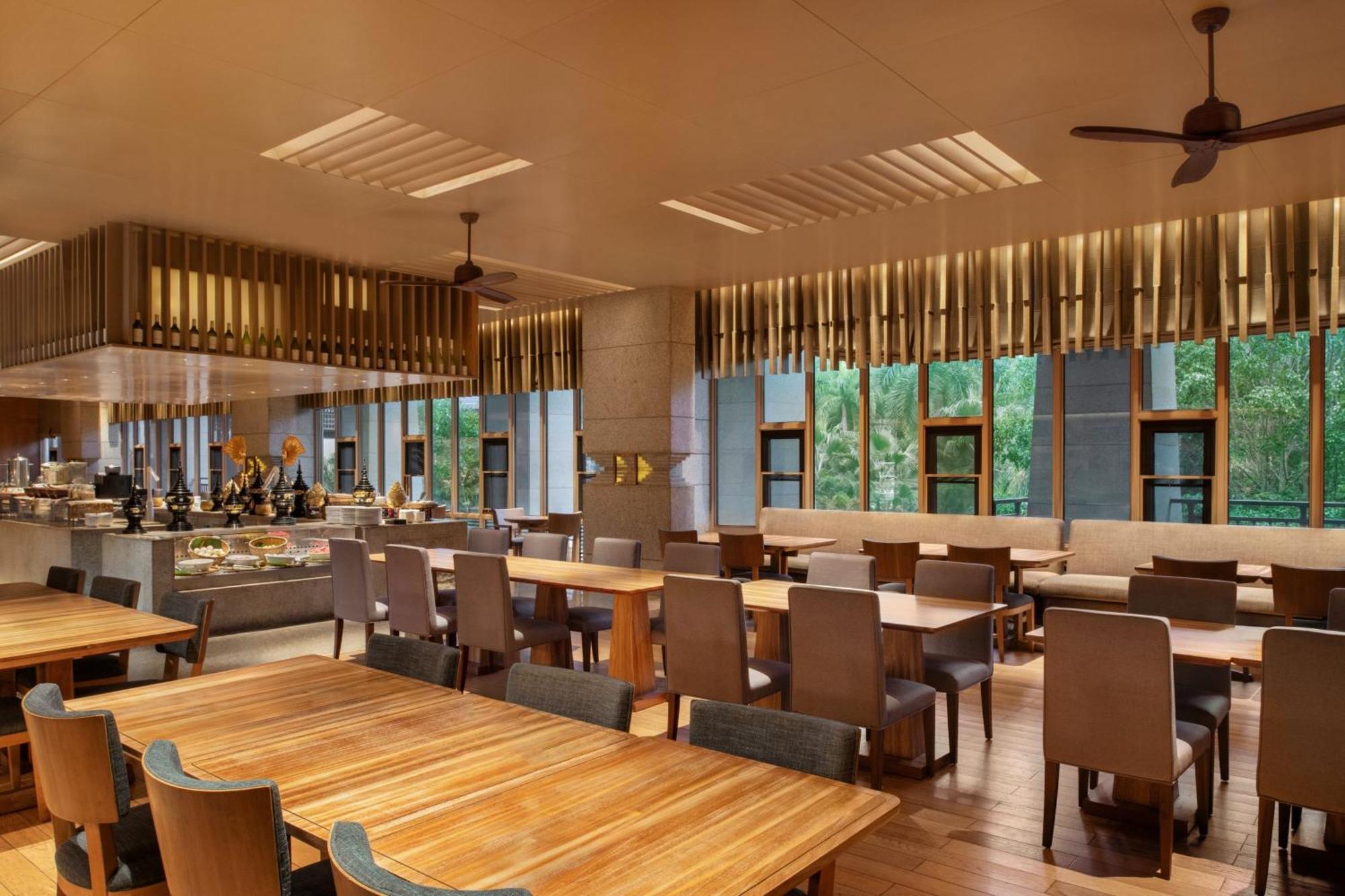 Sheraton Grand Xishuangbanna Hotel Jinghong Exterior foto